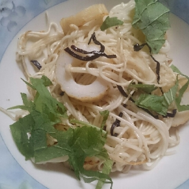 竹輪と大葉塩昆布の焼きそうめん レシピ 作り方 By 結后 楽天レシピ 竹輪と大葉塩昆布の焼きそうめん レシピ 作り方 By 結后 楽天レシピ